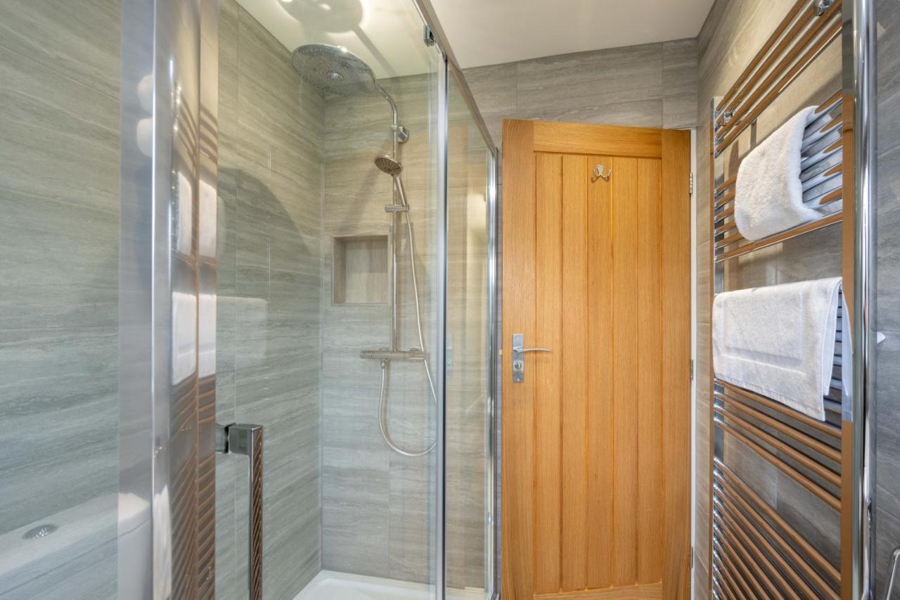 The Oaklands - Luxury Spacious 6-Bed, Near Solihull, Birmingham City, Jlr, Nec, Airport, Resorts World, Hs2 Exterior foto